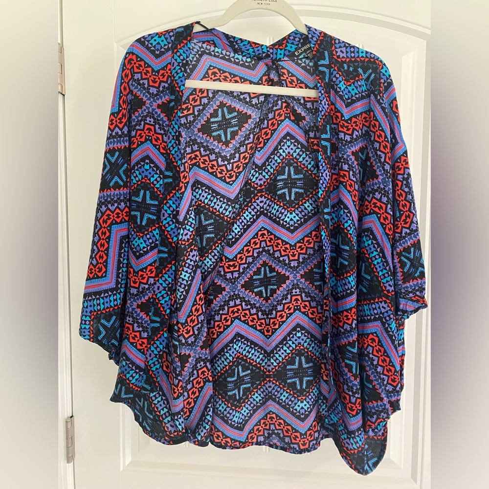 Express Colorful Geometric Patterned Kimono